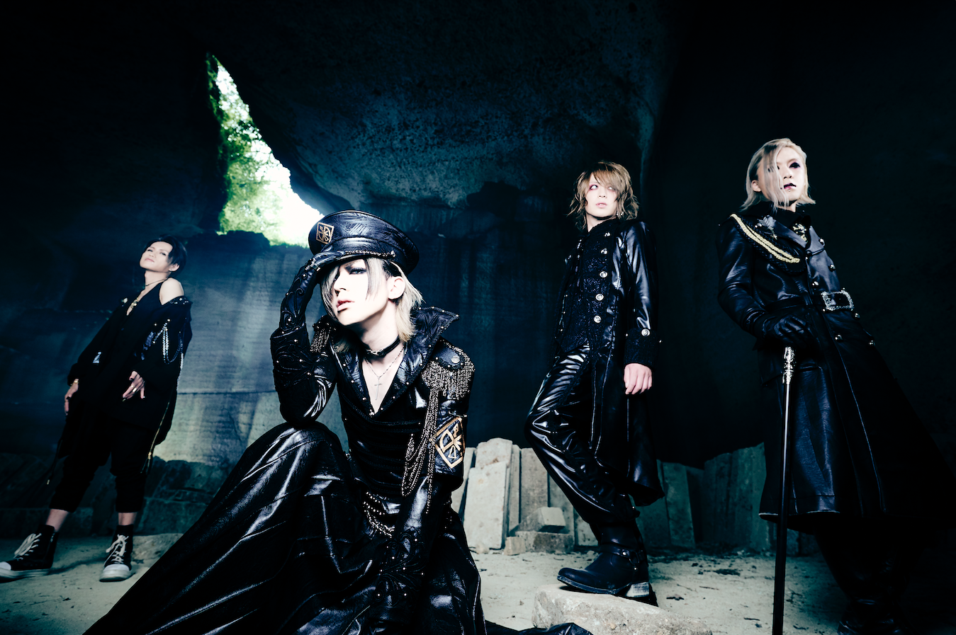 ミュージシャン DIAURA DICTATORIAL MAGAZINE DIAURA OFFICIAL SITE ＆ OFFICIAL FANCLUB「愚民党」